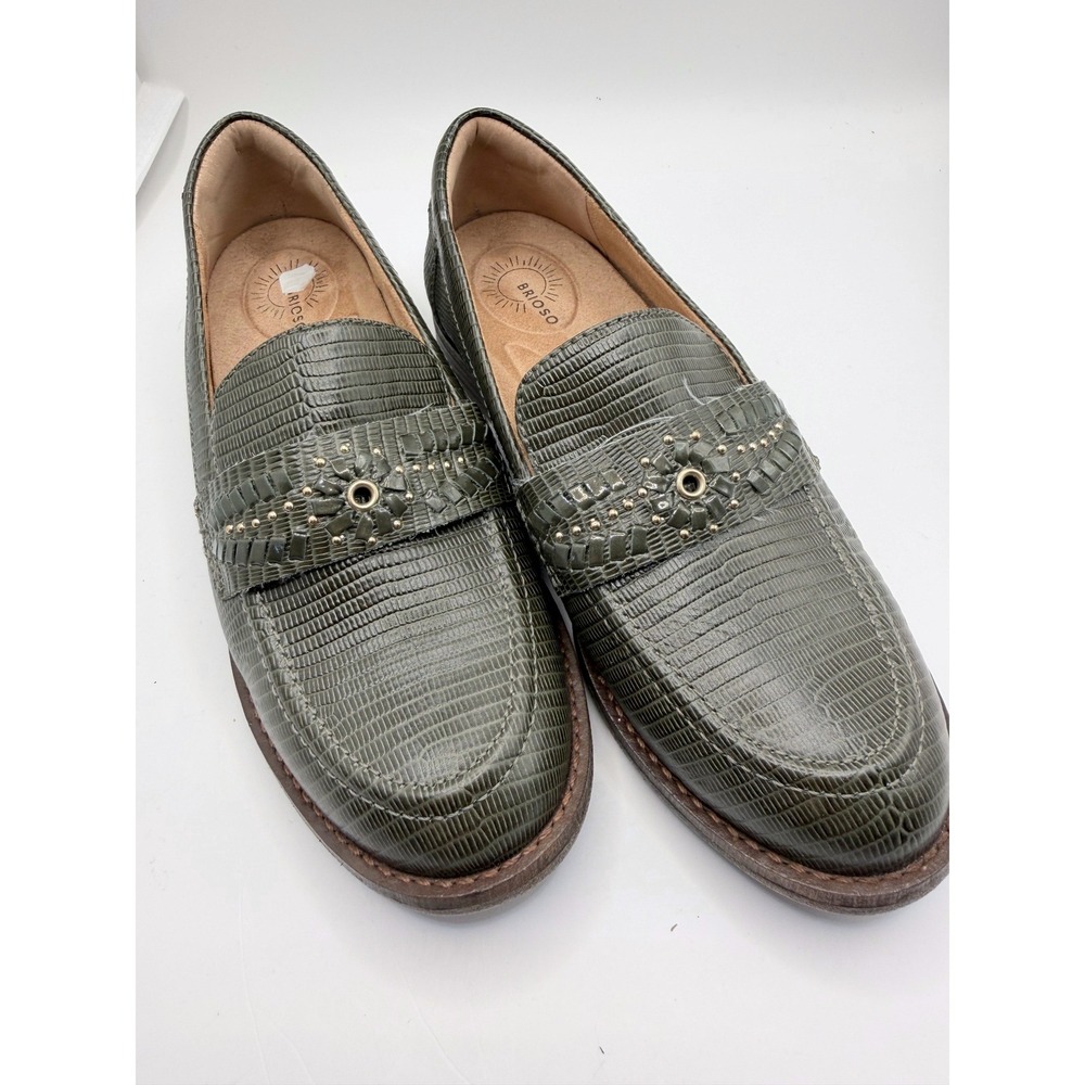 Brioso Loafers Women 6M Green Leather Lizard Embossed Studded Frisco